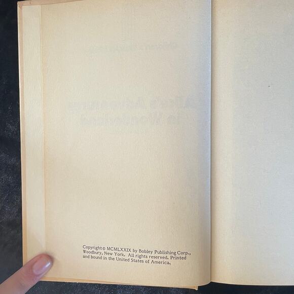 Alice’s Adventures in Wonderland by Lewis Carroll | 1979 | Vintage Classic - Picture 2 of 10
